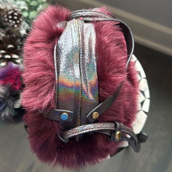 Free People Furry Crossbody and Kendall+ Kylie Furry accessory w/ leather ears - Picture 4 of 9